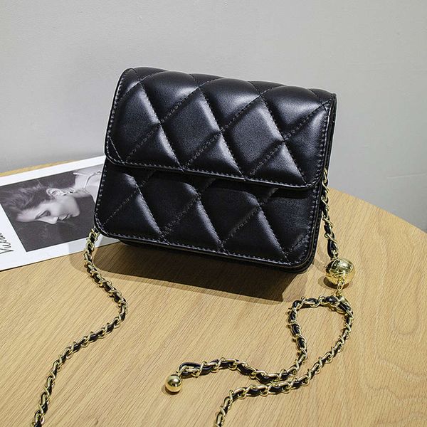 lingge chain bag korean version xiaoxiangfeng single shoulder messenger women's simple leisure
lingge chain bag korean version xiaoxiangfeng single shoulder messenger women's simple leisure