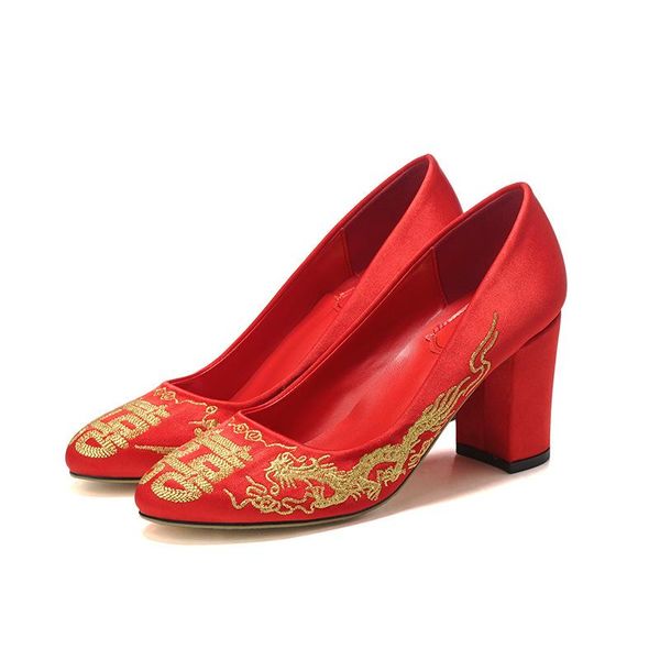 dress shoes nikali brand chinese style red women silk pointed toe high heels party wedding shose big size, Black
dress shoes nikali brand chinese style red women silk pointed toe high heels party wedding shose big size, Black