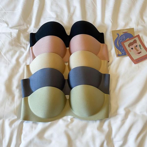 bras sets girl's back underwear bra gathered without steel ring, no mark, slip invisible bra, shoulder strap, Red;black
bras sets girl's back underwear bra gathered without steel ring, no mark, slip invisible bra, shoulder strap, Red;black