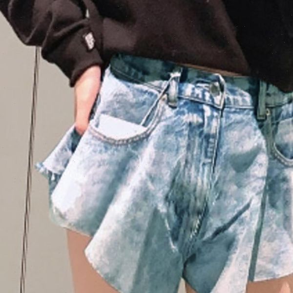 new fashion ruffle denim shorts for women elastic waist casual loose solid color jeans female trousers short t2g, White;black
new fashion ruffle denim shorts for women elastic waist casual loose solid color jeans female trousers short t2g, White;black