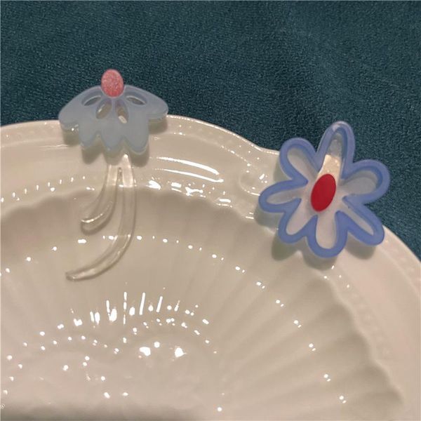 stud aomu cute simple colourful acrylic resin asymmetric flower earrings transparent irregular plant for women girls, Golden;silver
stud aomu cute simple colourful acrylic resin asymmetric flower earrings transparent irregular plant for women girls, Golden;silver