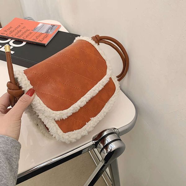 hbp autumn and winter lamb plush small women's 2021 new fashion versatile messenger bag
hbp autumn and winter lamb plush small women's 2021 new fashion versatile messenger bag