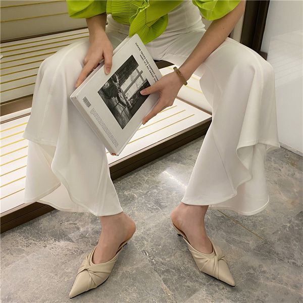 baotou semi-slippers women wear 2020 new medium-heel wild pointed fine-heel muller slippers, Black
baotou semi-slippers women wear 2020 new medium-heel wild pointed fine-heel muller slippers, Black