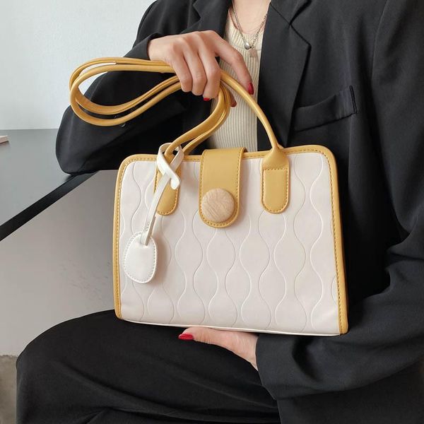 evening bags high-quality ladies casual shoulder bag 2021 underarm commuter female korean version large-capacity summer tote
evening bags high-quality ladies casual shoulder bag 2021 underarm commuter female korean version large-capacity summer tote