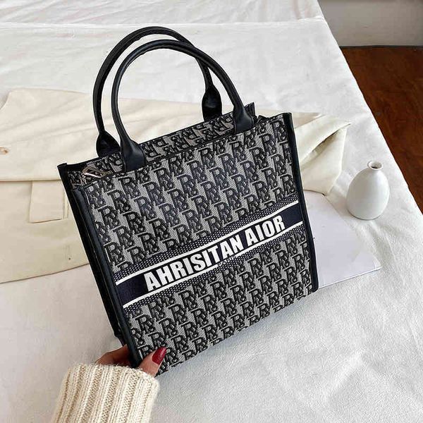 2022 factory wholesale new printed portable large capacity letter women simple net red ins foreign style tote, Black;red
2022 factory wholesale new printed portable large capacity letter women simple net red ins foreign style tote, Black;red