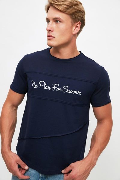 men's t-shirts trendyol men 's regular fit cycling neck short sleeve panelli embroideried t-shirt tmnss21ts3705, White;black 
men's t-shirts trendyol men 's regular fit cycling neck short sleeve panelli embroideried t-shirt tmnss21ts3705, White;black