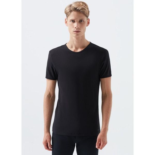men's t-shirts black basic t-shirt 063747-900 summer anime manga large size t shirt, White;black
men's t-shirts black basic t-shirt 063747-900 summer anime manga large size t shirt, White;black