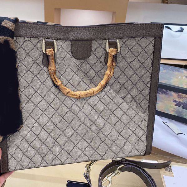 large capacity handbag tote bags women canvas bag patchwork color classic flower bamboo portable horse title buckle ing
large capacity handbag tote bags women canvas bag patchwork color classic flower bamboo portable horse title buckle ing