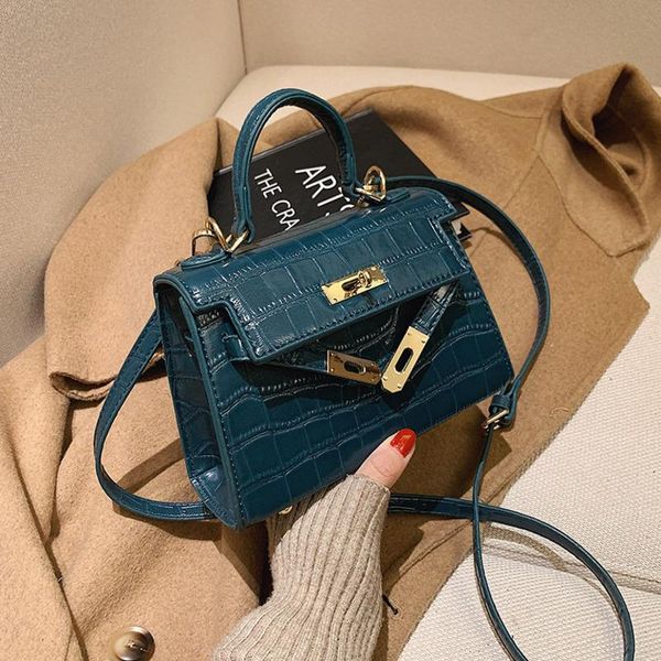 evening bags trend stone pattern gem blue fashion portable bag simple retro shoulder messenger handbags
evening bags trend stone pattern gem blue fashion portable bag simple retro shoulder messenger handbags
