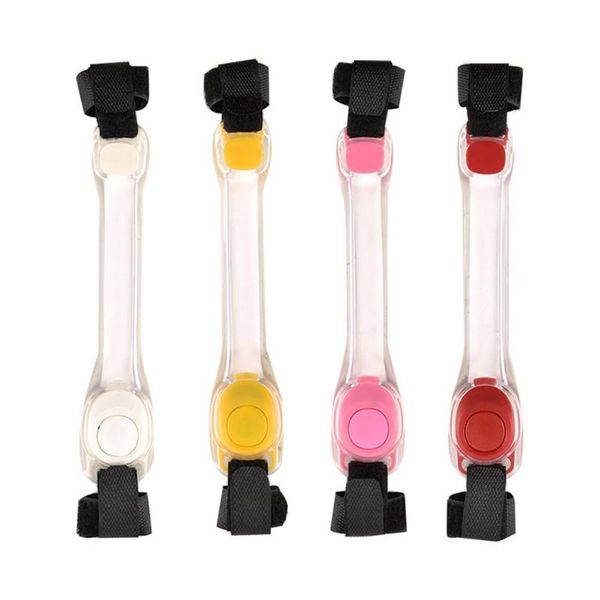 pet led multi-function traction rope luminous collar strap (two cr2032 button batteries, battery capacity 240mah)
pet led multi-function traction rope luminous collar strap (two cr2032 button batteries, battery capacity 240mah)