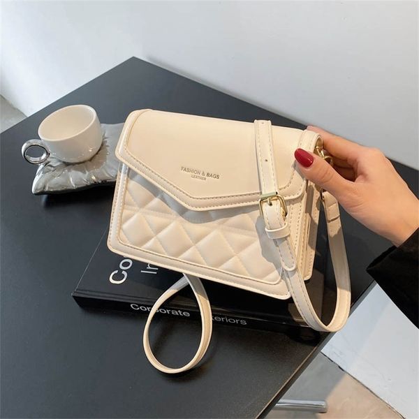 women's 2021 summer new rhombic embroidery small square ins korean fashion pure color one shoulder slant span bag women
women's 2021 summer new rhombic embroidery small square ins korean fashion pure color one shoulder slant span bag women