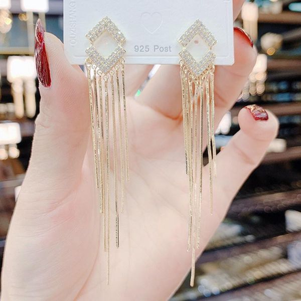hoop & huggie earrings 2021 fashion women's korean net red temperament long tassel high sense atmosphere, Golden;silver
hoop & huggie earrings 2021 fashion women's korean net red temperament long tassel high sense atmosphere, Golden;silver