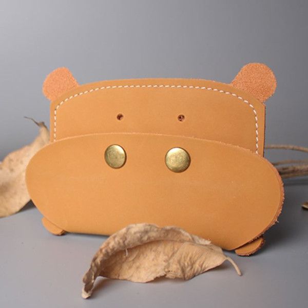 handmade vintage genuine leather card holders cowhide soft moneybag casual coin purse hippo animal modeling girls mini buckle wallet for gif, Brown;gray
handmade vintage genuine leather card holders cowhide soft moneybag casual coin purse hippo animal modeling girls mini buckle wallet for gif, Brown;gray