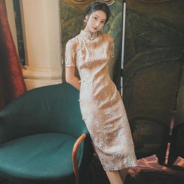 ethnic clothing 2021 elegant cheongsam chinese classic women's qipao short sleeve vintage splice lace dress flower embroidery long, Red
ethnic clothing 2021 elegant cheongsam chinese classic women's qipao short sleeve vintage splice lace dress flower embroidery long, Red