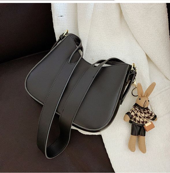 solid color soft face women's bag 2021 autumn and winter high-capacity single shoulder armpit simple hand-held stick
solid color soft face women's bag 2021 autumn and winter high-capacity single shoulder armpit simple hand-held stick