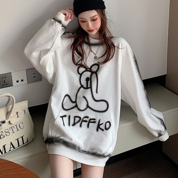 2021 new autumn retro loose harajuku style sweatshirt hand-painted bear graffiti round neck long sleeve hoodie women vq6k, Black
2021 new autumn retro loose harajuku style sweatshirt hand-painted bear graffiti round neck long sleeve hoodie women vq6k, Black