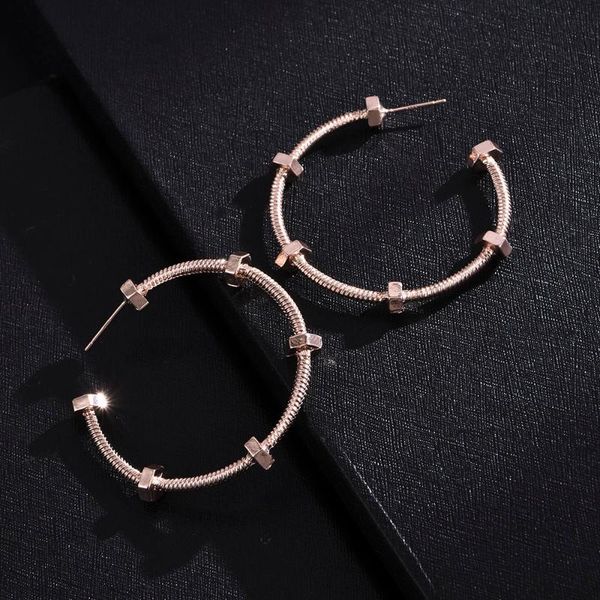 korean fashion style exaggeration big earrings girl 2021 new fashion versatile hoop earrings girl street accessories, Golden;silver
korean fashion style exaggeration big earrings girl 2021 new fashion versatile hoop earrings girl street accessories, Golden;silver