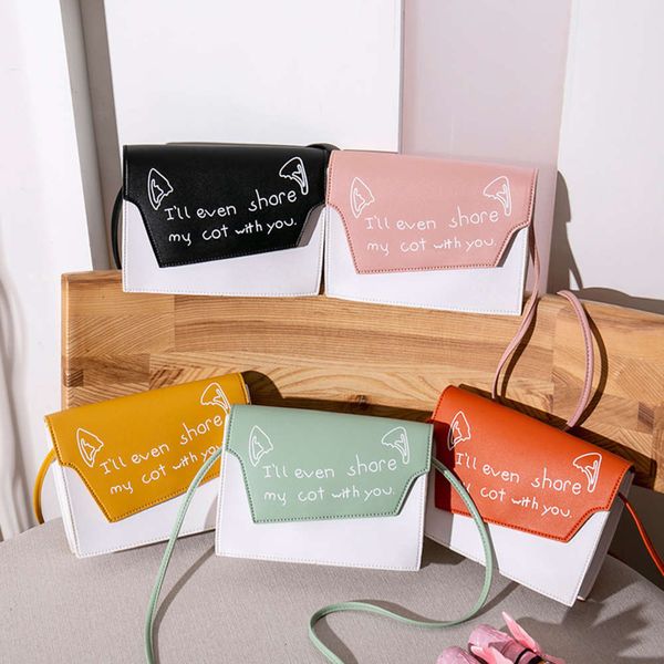 little fresh women's autumn and winter 2021 korean fashion color contrast single shoulder texture foreign style messenger bag
little fresh women's autumn and winter 2021 korean fashion color contrast single shoulder texture foreign style messenger bag