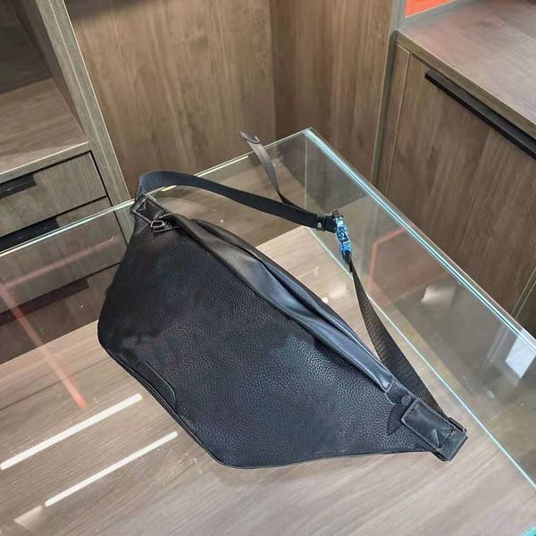 2021 new embossed waist bag fanny packs for men and women black waistpacks running belt pack backpacks handbags unisex
2021 new embossed waist bag fanny packs for men and women black waistpacks running belt pack backpacks handbags unisex