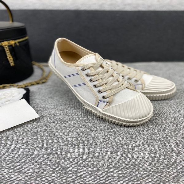 biscuit shoes 21 new low casual small white breathable student high canvas fashion cloth, Black
biscuit shoes 21 new low casual small white breathable student high canvas fashion cloth, Black