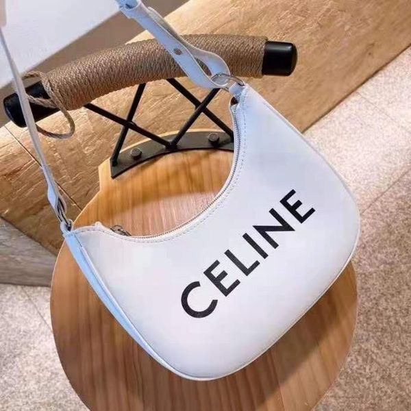 factory 2021 little red book net pea bag single shoulder underarm hand female fashion letter 2021 trend luxuryss designerss yw
factory 2021 little red book net pea bag single shoulder underarm hand female fashion letter 2021 trend luxuryss designerss yw