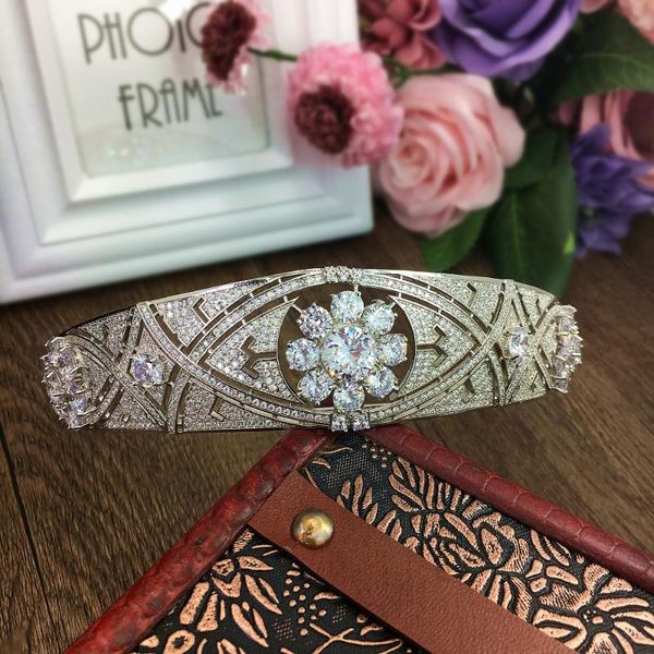 hair clips & barrettes paved full cubic zircon tiara zirconia princess crown cz coroa bridal wedding accessories jewelry bijoux cheveux wigo, Golden;silver
hair clips & barrettes paved full cubic zircon tiara zirconia princess crown cz coroa bridal wedding accessories jewelry bijoux cheveux wigo, Golden;silver