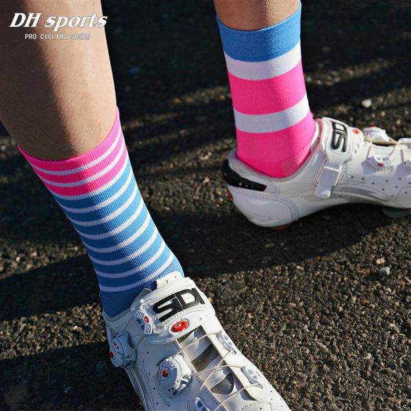 2021 new professional cycling socks breathable road bicycle socks outdoor sports racing bike compression, Black
2021 new professional cycling socks breathable road bicycle socks outdoor sports racing bike compression, Black