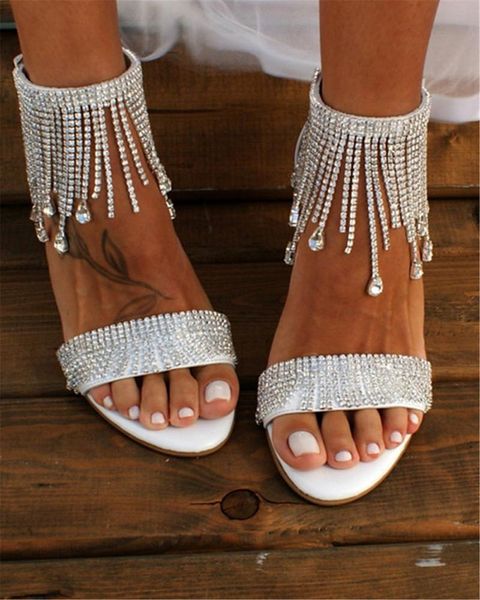dress shoes 2021 large size rhinestone sandals women's chain word with thick heel fashion, Black
dress shoes 2021 large size rhinestone sandals women's chain word with thick heel fashion, Black