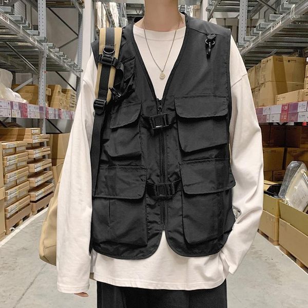 men's vests retro functional wind tooling vest korean version of the trendy brand hip-hop waistcoat black jacket, Black;white
men's vests retro functional wind tooling vest korean version of the trendy brand hip-hop waistcoat black jacket, Black;white