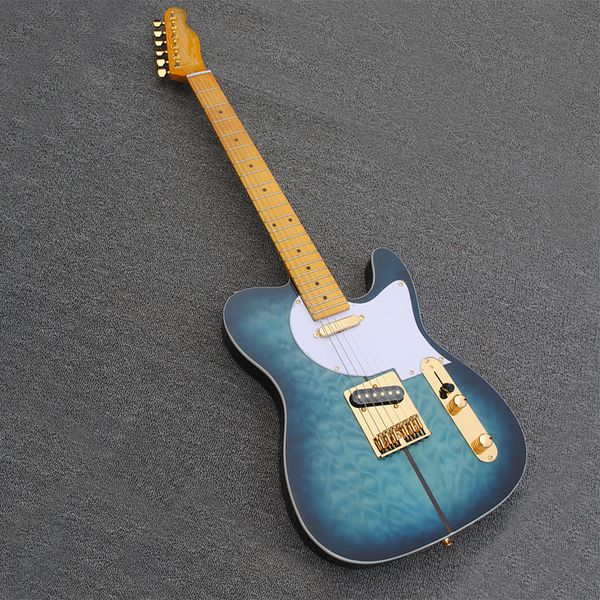 new arrival blue full dog electric guitar with 6 strings,maple veneer,white pickguard,yellow maple fretboard
new arrival blue full dog electric guitar with 6 strings,maple veneer,white pickguard,yellow maple fretboard