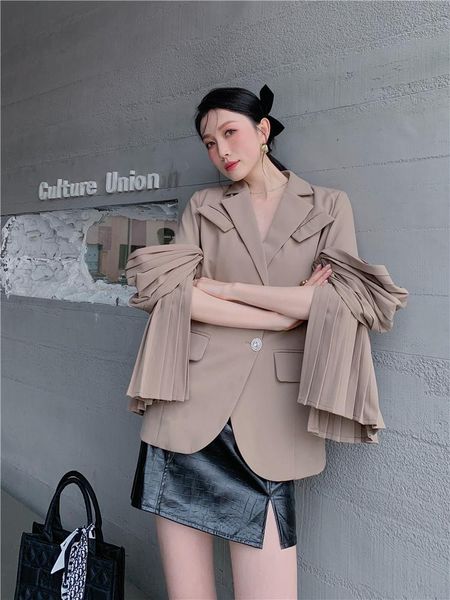 women's suits & blazers spring korean loose waist wild design sense niche retro pleated sleeve suit jackets coats women fashion streetw, White;black
women's suits & blazers spring korean loose waist wild design sense niche retro pleated sleeve suit jackets coats women fashion streetw, White;black