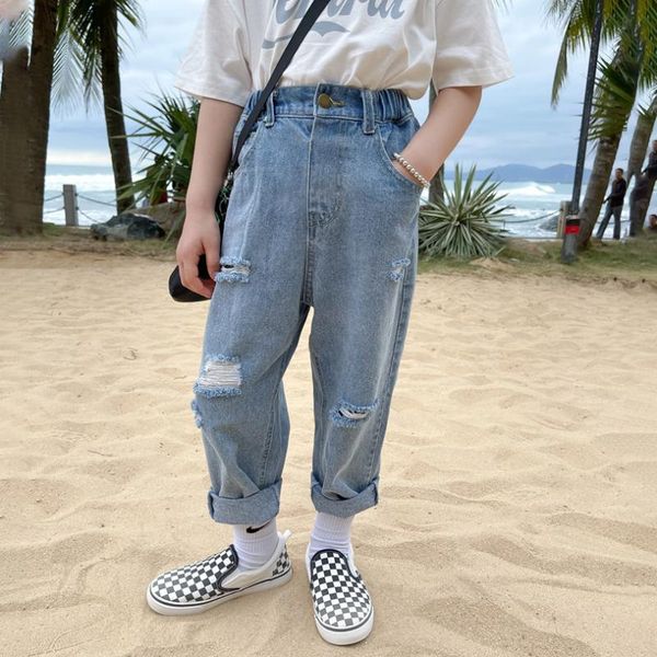 2021 spring new fashion teen girls jeans children korean style broken holes pants kids loose casual trousers, #1193, Blue
2021 spring new fashion teen girls jeans children korean style broken holes pants kids loose casual trousers, #1193, Blue
