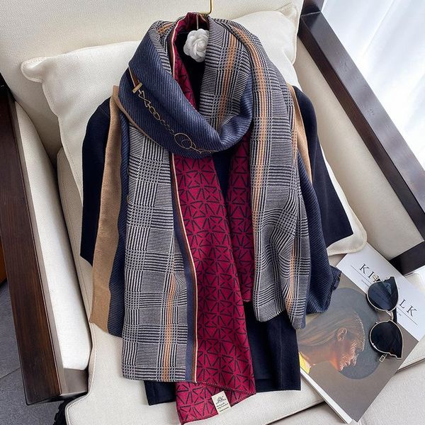 scarves 2021 winter cotton and linen scarf ethnic style print beach towel summer lady seaside color matching shawls, Blue;gray
scarves 2021 winter cotton and linen scarf ethnic style print beach towel summer lady seaside color matching shawls, Blue;gray