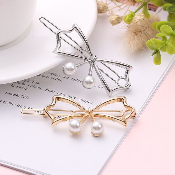 alloy hairpin exquisite butterfly mini side clip inlaid with pearl hairpin headdress, Golden;silver
alloy hairpin exquisite butterfly mini side clip inlaid with pearl hairpin headdress, Golden;silver
