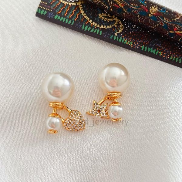 luxury designer jewelry stud earrings men and women earrings gold letters diamond earrings couple party wedding dress matching 1122, Golden;silver
luxury designer jewelry stud earrings men and women earrings gold letters diamond earrings couple party wedding dress matching 1122, Golden;silver