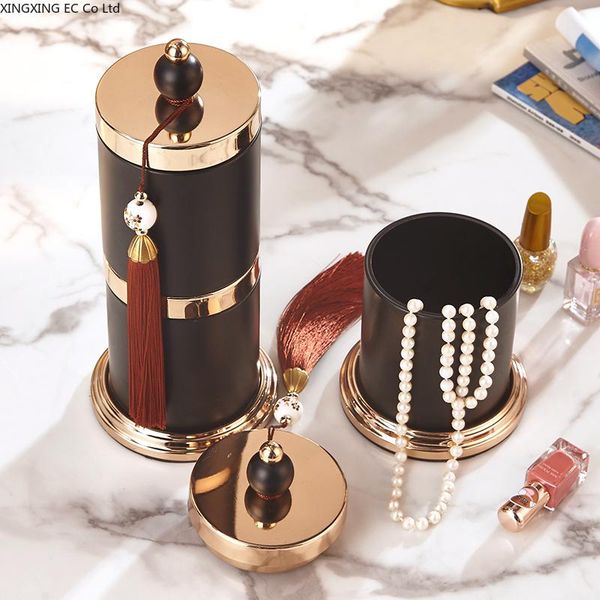 modern minimalist living room decoration flower arrangement vase storage storage tank creative deskdecoration wedding gift
modern minimalist living room decoration flower arrangement vase storage storage tank creative deskdecoration wedding gift