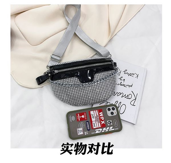 2020 new personalized bag female korean version of wild bright diamond chest bag ins fashion waist bag shoulder messenger
2020 new personalized bag female korean version of wild bright diamond chest bag ins fashion waist bag shoulder messenger