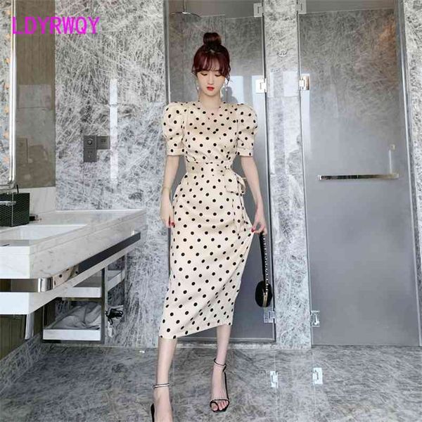ldyrwqy summer temperament bubble sleeve polka dot satin waist slimming dress office lady knee-length 210603, Black;gray
ldyrwqy summer temperament bubble sleeve polka dot satin waist slimming dress office lady knee-length 210603, Black;gray