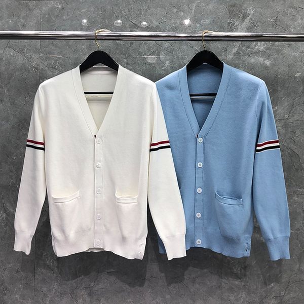 men's sweaters and women's br sweaters, v-neck knitted jackets, striped cotton sleeved clothes spring autumn casual coats in 2021, White;black
men's sweaters and women's br sweaters, v-neck knitted jackets, striped cotton sleeved clothes spring autumn casual coats in 2021, White;black