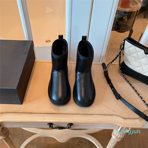 designer- autumn and winter snow boots fashionable warm material round shoes thick wool inside exquisite workmanship ladies' boots, Black
designer- autumn and winter snow boots fashionable warm material round shoes thick wool inside exquisite workmanship ladies' boots, Black