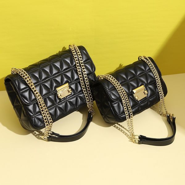 stylish and exquisite one shoulder crossbody bag 2021 fashionable women's triangular diamond chain small square bags
stylish and exquisite one shoulder crossbody bag 2021 fashionable women's triangular diamond chain small square bags