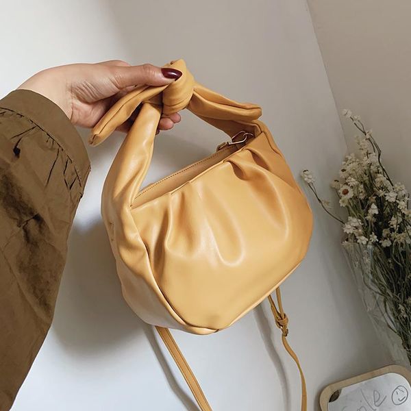 shoulder bags niche design handbag women 2021 fashion texture messenger bag senior fold cloud women's width: 23cm
shoulder bags niche design handbag women 2021 fashion texture messenger bag senior fold cloud women's width: 23cm