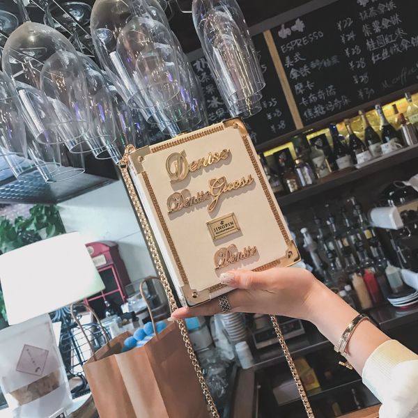 hbp european and american retro single shoulder messenger bag 2021 designer letter style metal texture trend personality chain fashion frame
hbp european and american retro single shoulder messenger bag 2021 designer letter style metal texture trend personality chain fashion frame