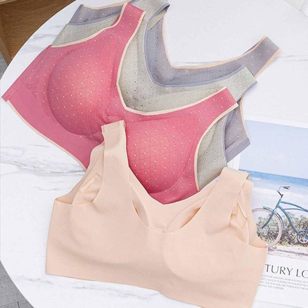 seamless latex underwear women's sports no rims small breasts gather bra lace vest lingerie comfortable solid underwear 40#, White;black
seamless latex underwear women's sports no rims small breasts gather bra lace vest lingerie comfortable solid underwear 40#, White;black