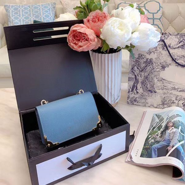 2021 new classic flap bag shoulder bags temperament womens crossbody bag messenger bags chain bag high fashion bags ing
2021 new classic flap bag shoulder bags temperament womens crossbody bag messenger bags chain bag high fashion bags ing