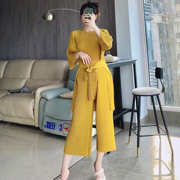 women's two piece pants fall 2021 3d three-dimensional fold t-shirt miyak fashion plus size long coat + wide leg two-piece suit, White
women's two piece pants fall 2021 3d three-dimensional fold t-shirt miyak fashion plus size long coat + wide leg two-piece suit, White