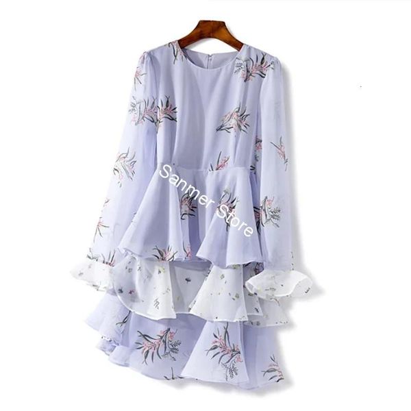 2021 new vestido de mangas compridas feminino em camadas babados costura alargamento manga o pescoo floral impresso cintura alta mini vestid, Black;gray
2021 new vestido de mangas compridas feminino em camadas babados costura alargamento manga o pescoo floral impresso cintura alta mini vestid, Black;gray