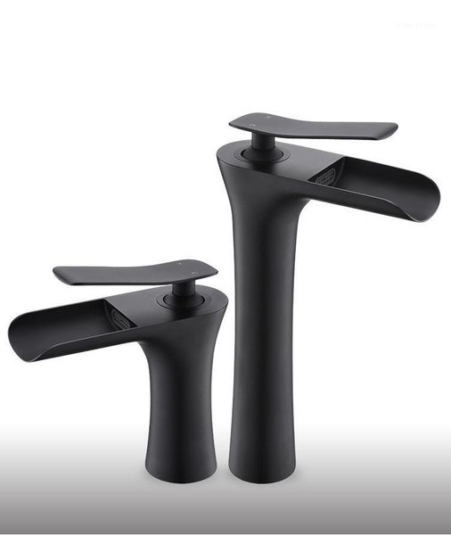 luxury waterfall brass bathroom sink faucet sinlge handle single hole basin mixer cold water1
luxury waterfall brass bathroom sink faucet sinlge handle single hole basin mixer cold water1