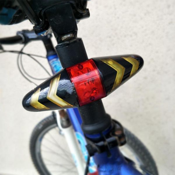 usb bicycle rechargeable smart bike turning signal cycling taillight intelligent rear light remote control led warning lamp
usb bicycle rechargeable smart bike turning signal cycling taillight intelligent rear light remote control led warning lamp