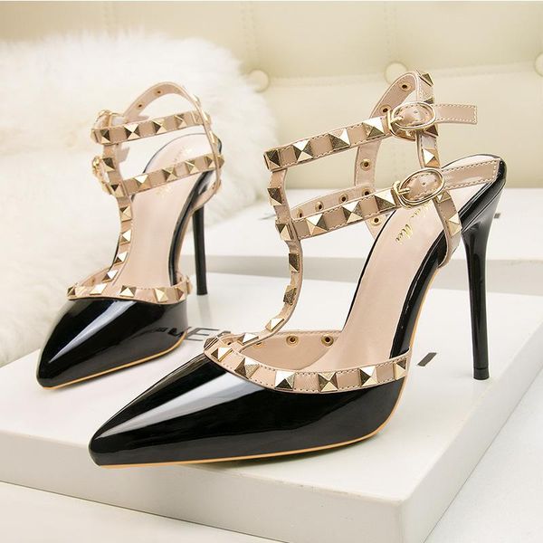 dress shoes dream2021 wind leather metal rivets nightclub women's roman sandals high-heeled, Black
dress shoes dream2021 wind leather metal rivets nightclub women's roman sandals high-heeled, Black